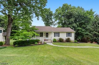 40 Shadowy Ln, West Milford Twp., NJ 07480