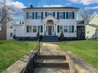 67 Pleasant Avenue, Edison, NJ 08837