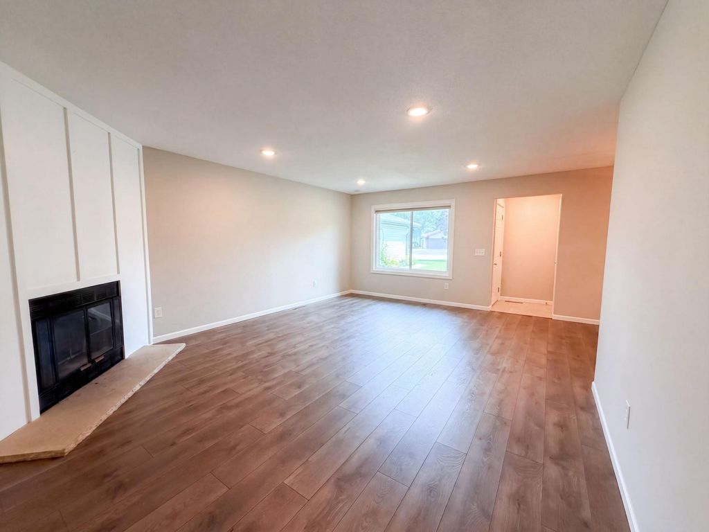 13397 Hughes Court, Apple Valley, MN 55124 — photo 3