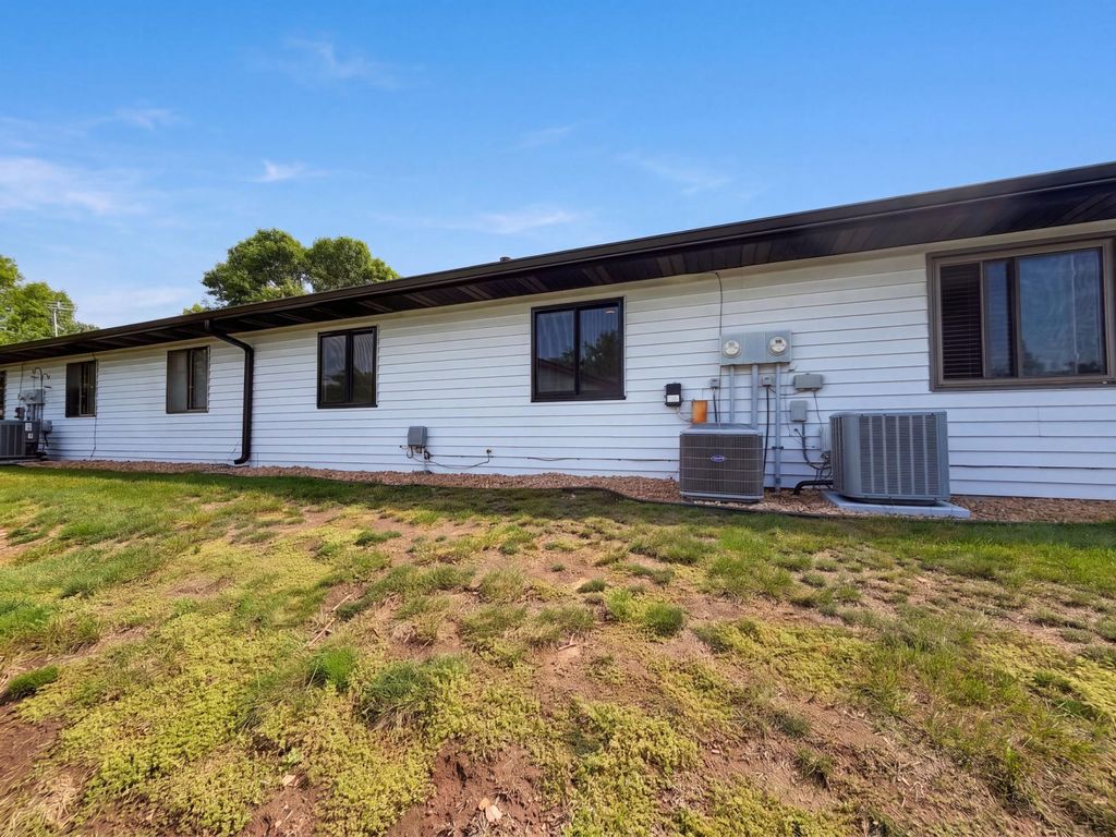 13397 Hughes Court, Apple Valley, MN 55124 — photo 5