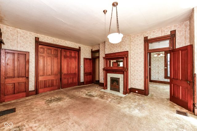 1660 N 10th Street, Noblesville, IN 46060