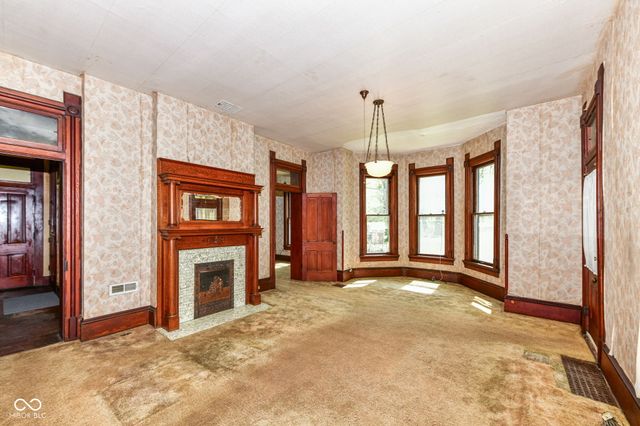 1660 N 10th Street, Noblesville, IN 46060