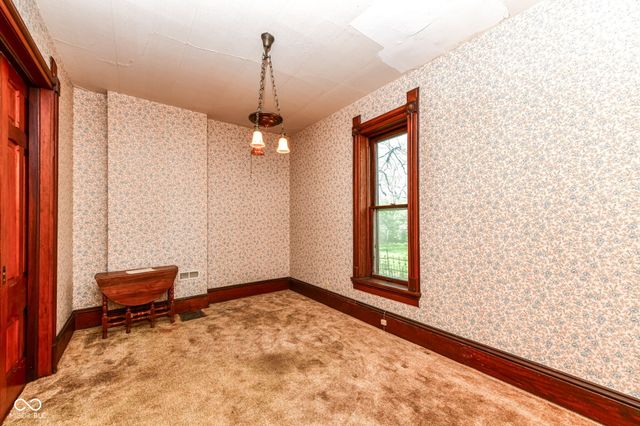 1660 N 10th Street, Noblesville, IN 46060