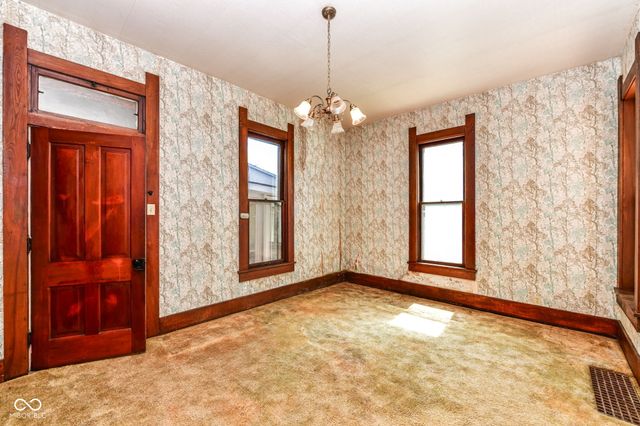 1660 N 10th Street, Noblesville, IN 46060