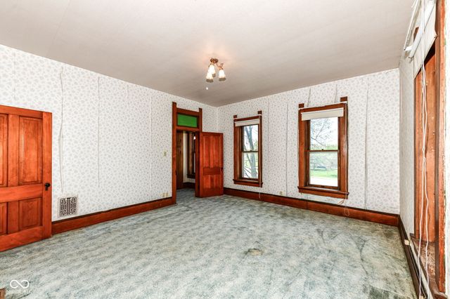 1660 N 10th Street, Noblesville, IN 46060