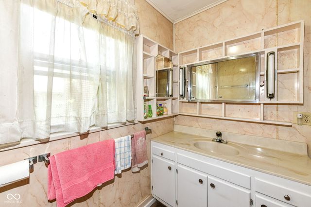 1660 N 10th Street, Noblesville, IN 46060