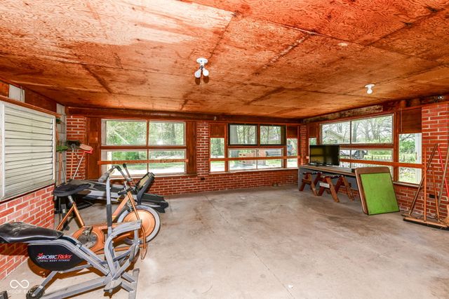1660 N 10th Street, Noblesville, IN 46060