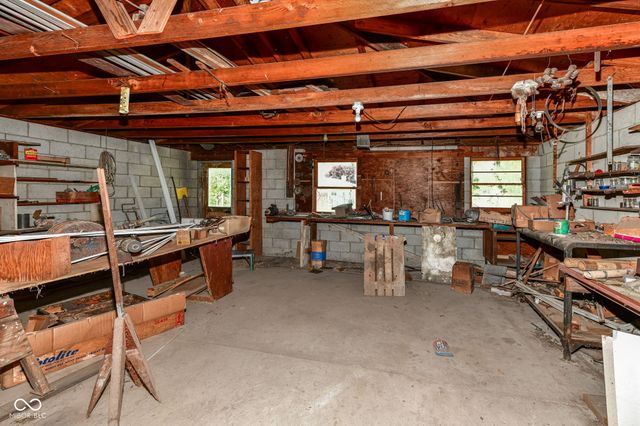 1660 N 10th Street, Noblesville, IN 46060