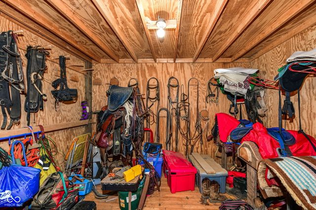 1660 N 10th Street, Noblesville, IN 46060