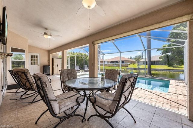516 SE 8th PL, Cape Coral, FL 33990