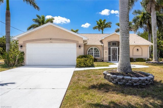 516 SE 8th PL, Cape Coral, FL 33990