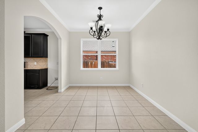 302 Kaylee Way, Red Oak, TX 75154