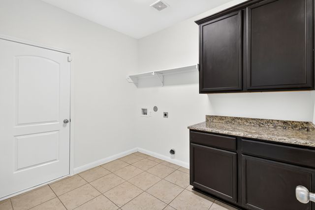 302 Kaylee Way, Red Oak, TX 75154
