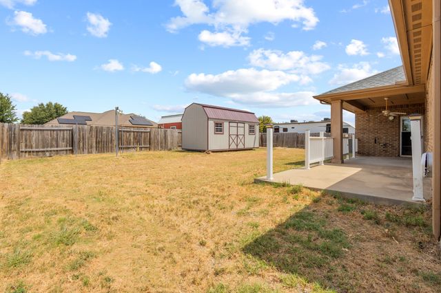 302 Kaylee Way, Red Oak, TX 75154