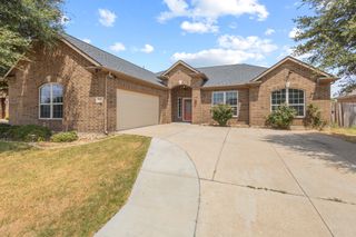 302 Kaylee Way, Red Oak, TX 75154