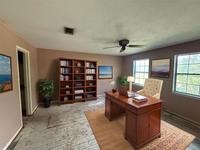 3919 Ridgeview Drive, Missouri City, TX 77459
