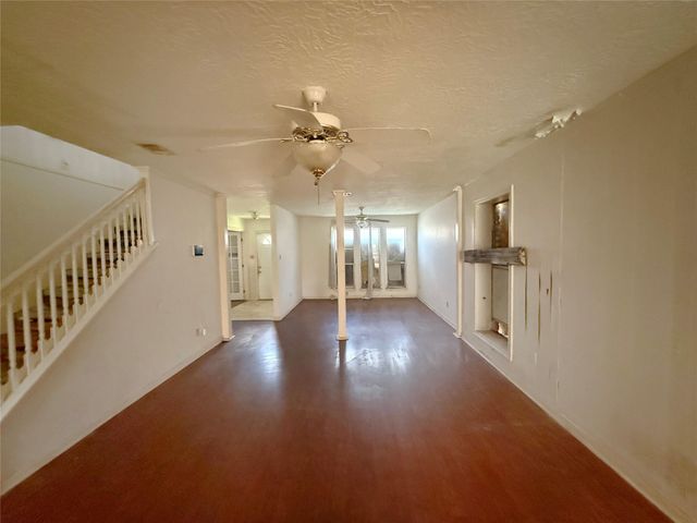 3919 Ridgeview Drive, Missouri City, TX 77459