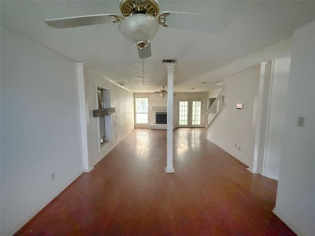 3919 Ridgeview Drive, Missouri City, TX 77459