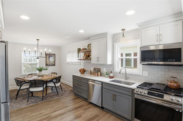 53 Hedgegarth Drive, Irondequoit, NY 14617