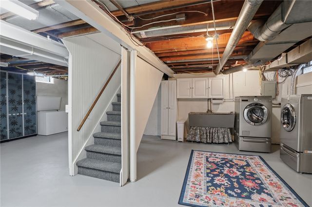 53 Hedgegarth Drive, Irondequoit, NY 14617