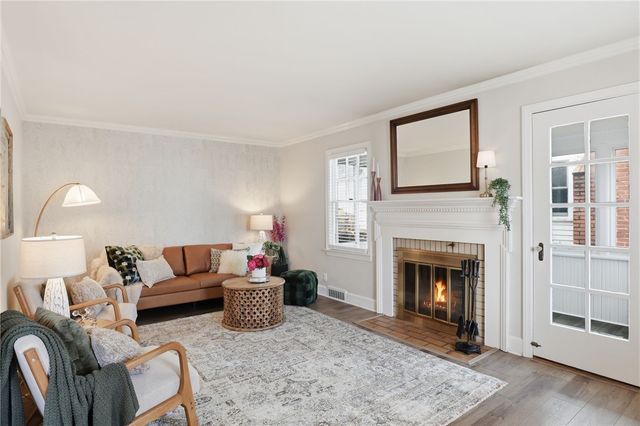 53 Hedgegarth Drive, Irondequoit, NY 14617