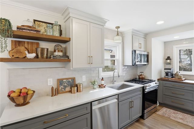 53 Hedgegarth Drive, Irondequoit, NY 14617