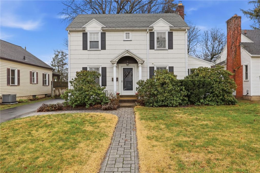 53 Hedgegarth Drive, Irondequoit, NY 14617