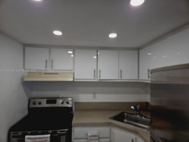 4550 NW 9th St 709E, Miami, FL 33126