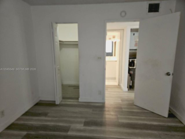 4550 NW 9th St 709E, Miami, FL 33126