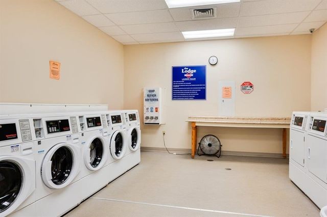 36 Lodge Rd # D213, Lincoln, NH 03251