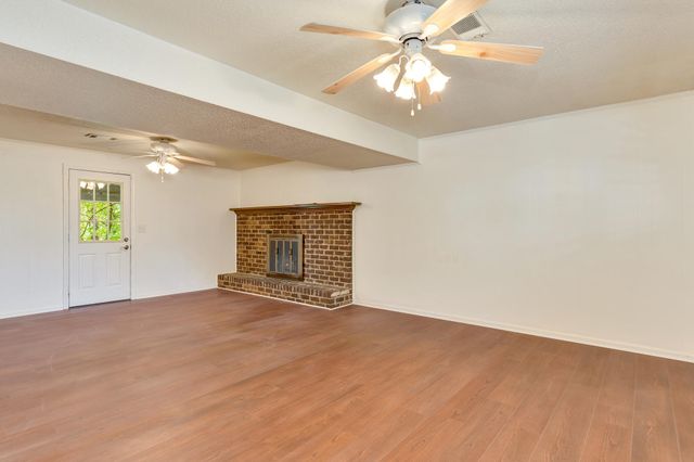 1405 Highcrest Court, Hixson, TN 37343