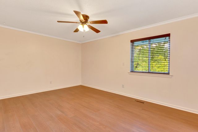 1405 Highcrest Court, Hixson, TN 37343