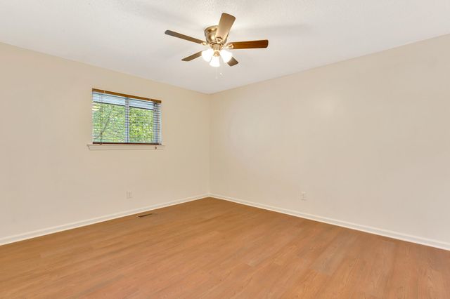 1405 Highcrest Court, Hixson, TN 37343