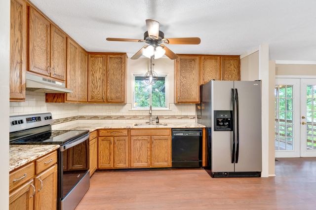 1405 Highcrest Court, Hixson, TN 37343