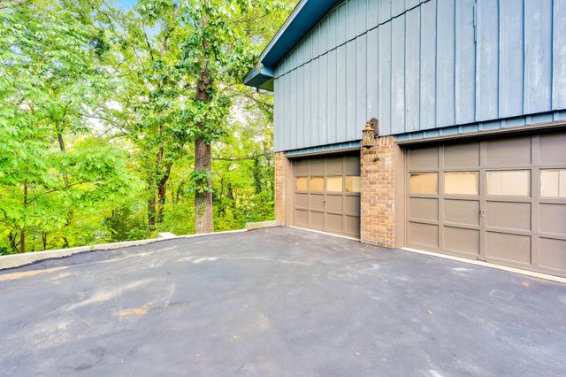 1405 Highcrest Court, Hixson, TN 37343