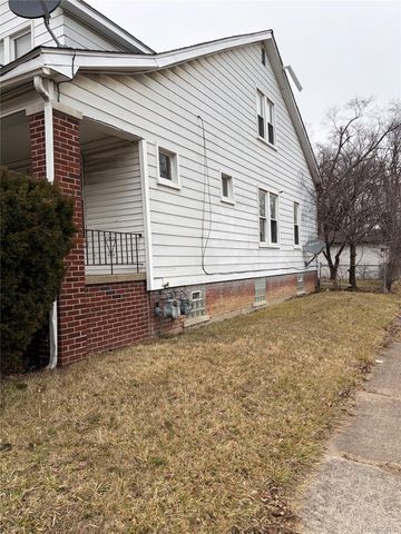 5902 Wayburn Street, Detroit, MI 48224