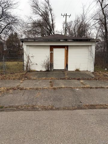 5902 Wayburn Street, Detroit, MI 48224