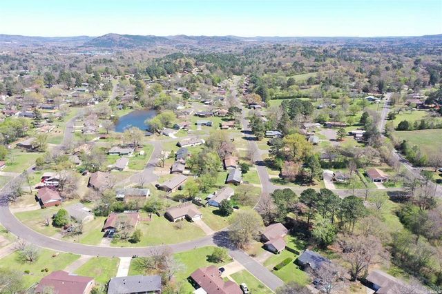 113 Grayleaf Circle, Hot Springs, AR 71901