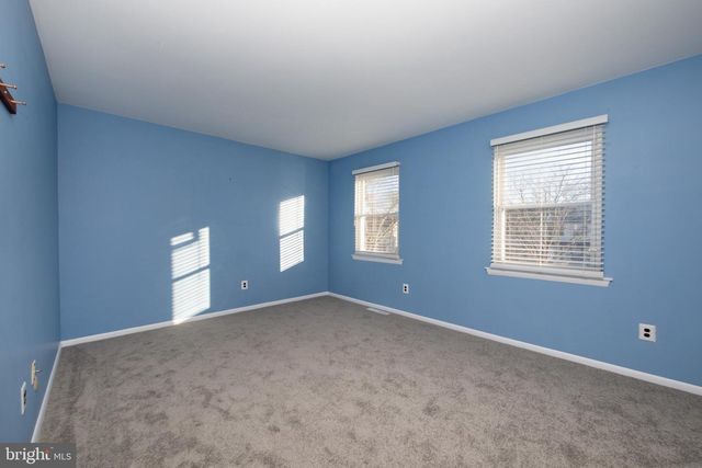 225 CEDAR DR, Quakertown, PA 18951
