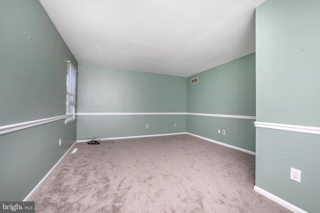 225 CEDAR DR, Quakertown, PA 18951