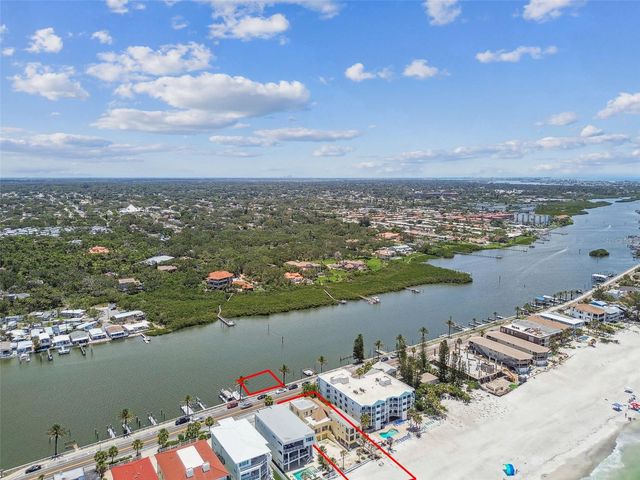 30 GULF BOULEVARD, Indian Rocks Beach, FL 33785