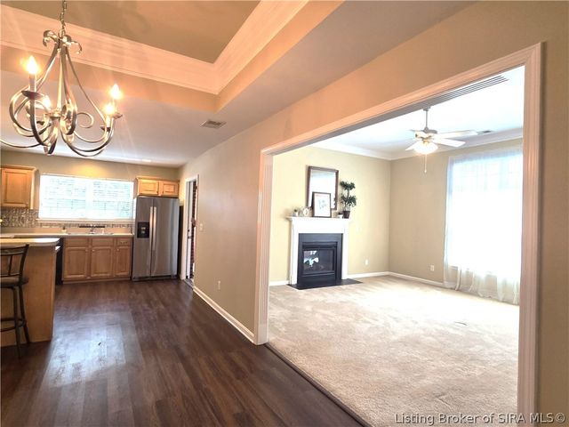 3615 Stonecreek Circle A, Jeffersonville, IN 47130