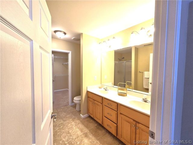 3615 Stonecreek Circle A, Jeffersonville, IN 47130