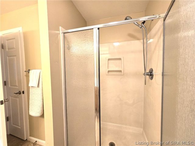 3615 Stonecreek Circle A, Jeffersonville, IN 47130