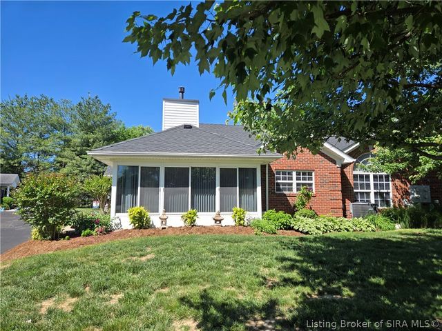 3615 Stonecreek Circle A, Jeffersonville, IN 47130