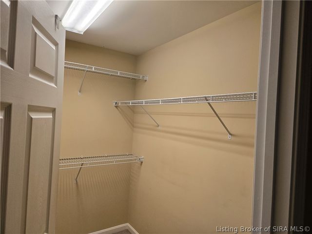3615 Stonecreek Circle A, Jeffersonville, IN 47130