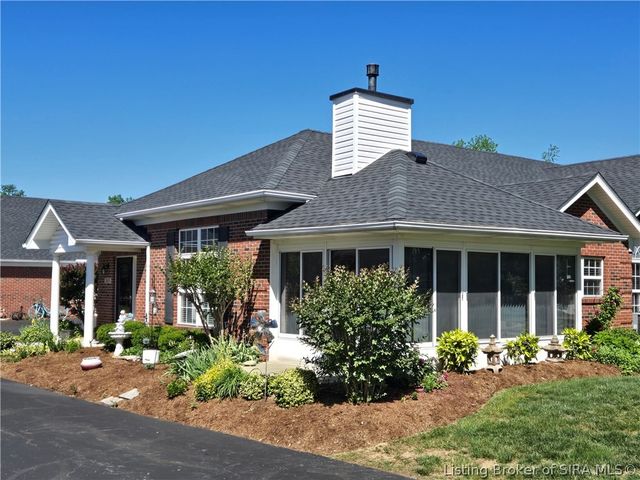 3615 Stonecreek Circle A, Jeffersonville, IN 47130