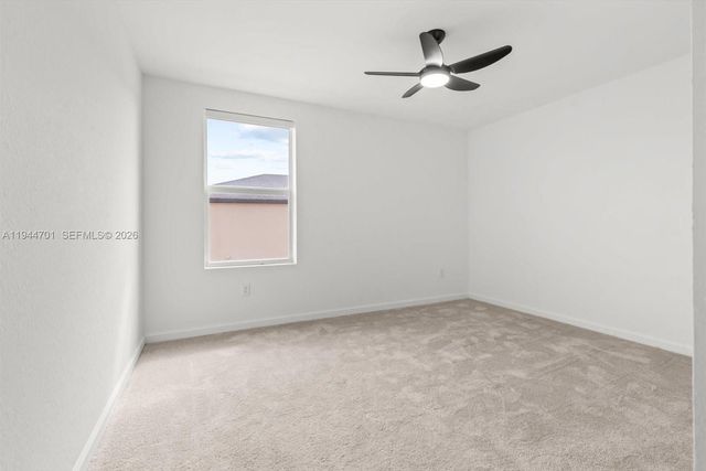 996 Bent Creek Dr, Fort Pierce, FL 34947