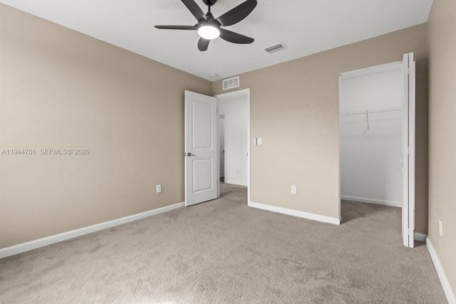 996 Bent Creek Dr, Fort Pierce, FL 34947