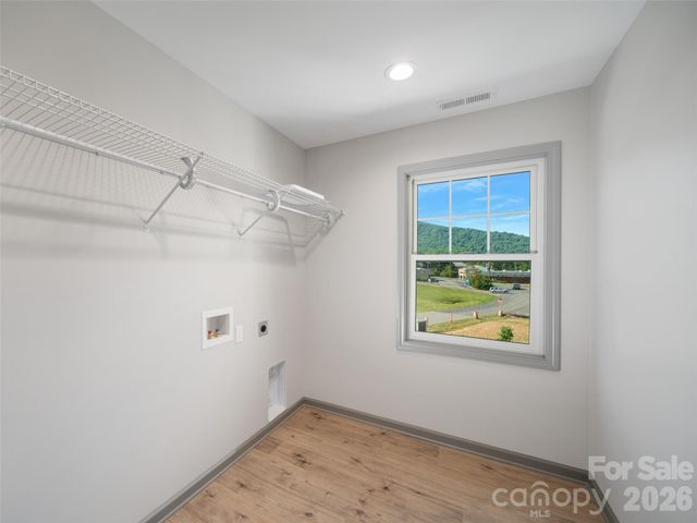 100 Red Twig Lane Unit 102, Burnsville, NC 28704